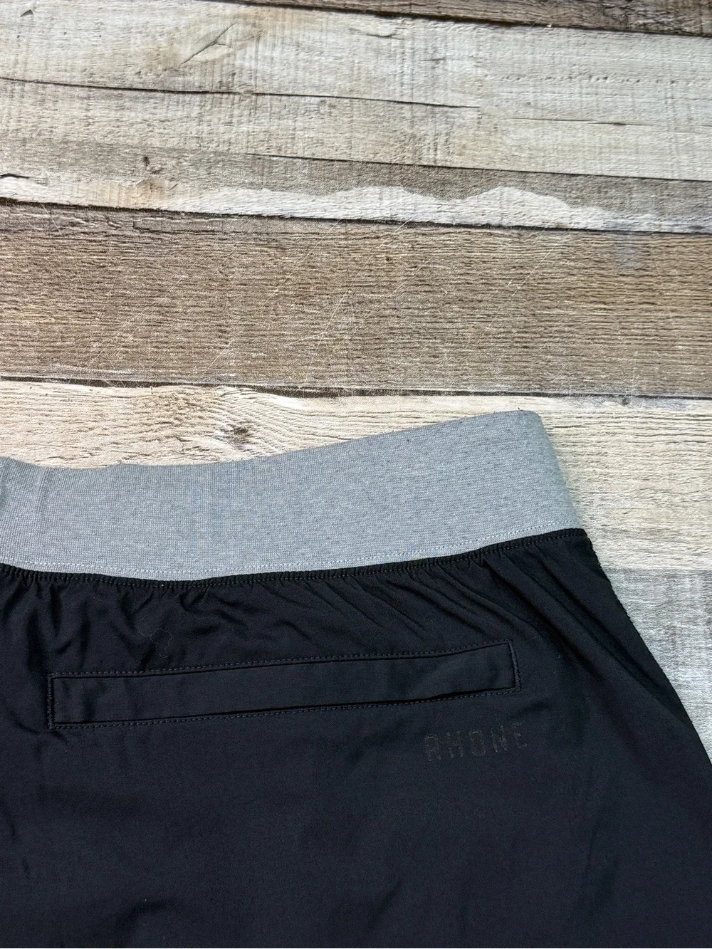 Rhone Bullit OG Men's XL Black Athletic Shorts with Gray Elastic Waistband 7”